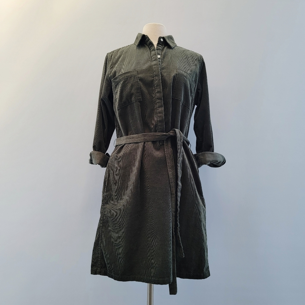 Trovata Birds of Paradise Green Corduroy Dress Size Medium Fine Wale Minimalist